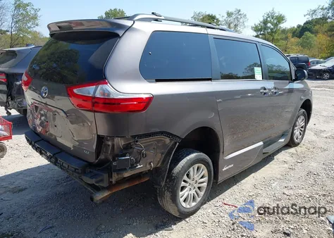 2015 Toyota Sienna Xle 8 Passenger z USA, uszkodzony, nr VIN 5TDYK3DC5FS602417